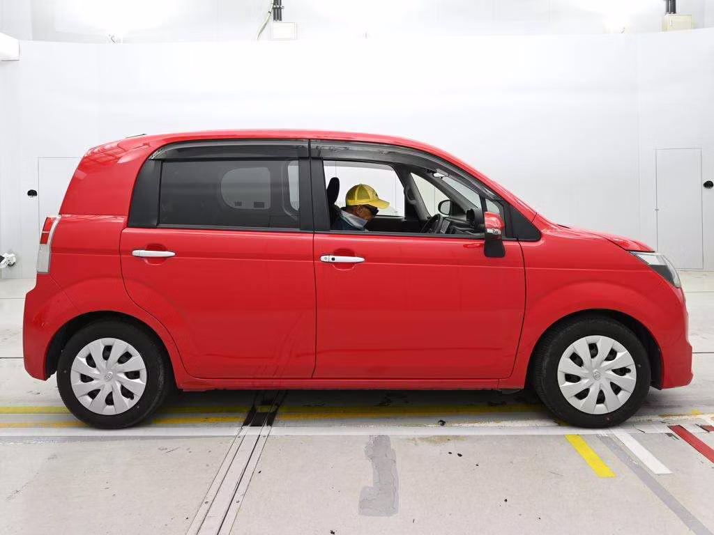 TOYOTA SPADE