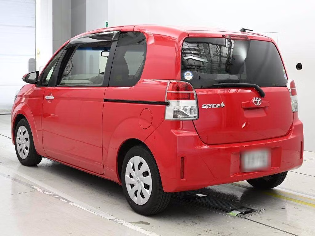 TOYOTA SPADE