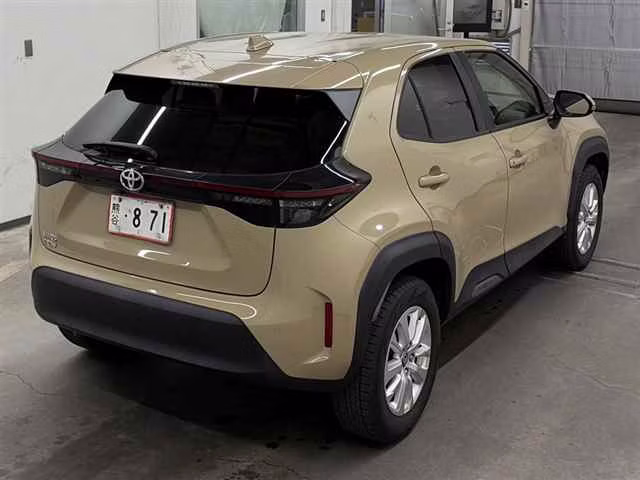 TOYOTA YARIS CROSS