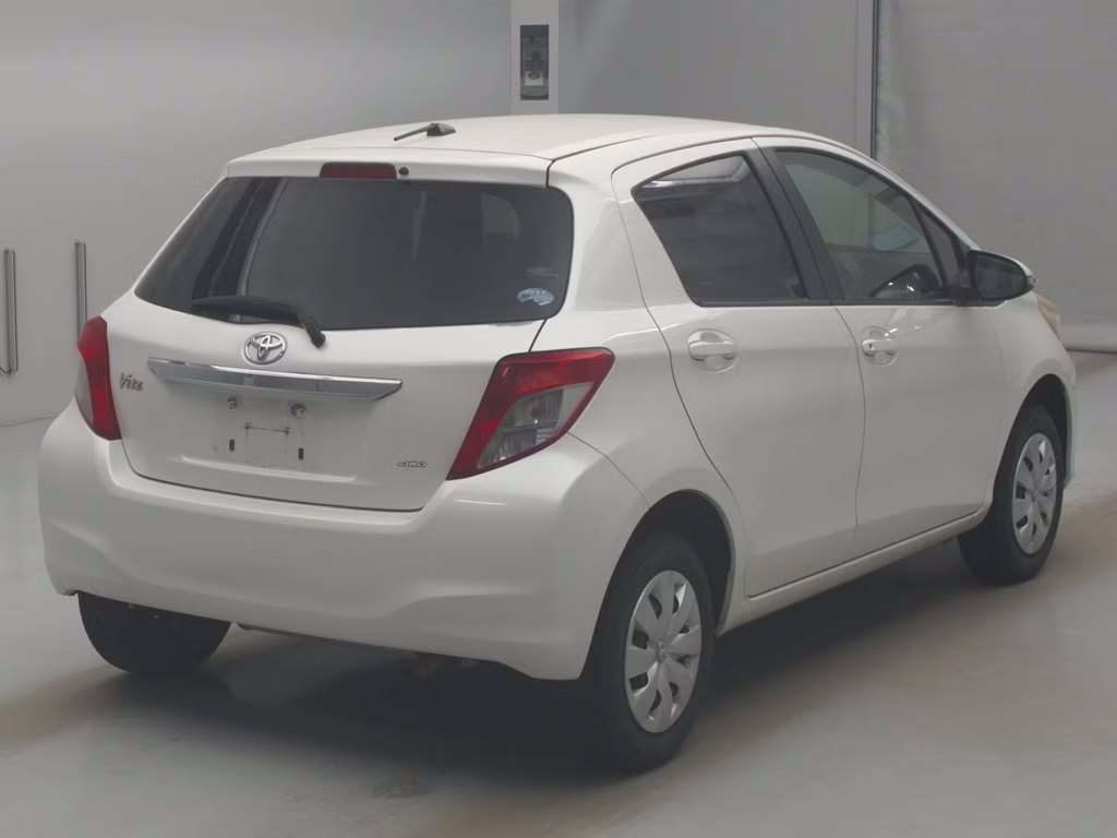 TOYOTA VITZ
