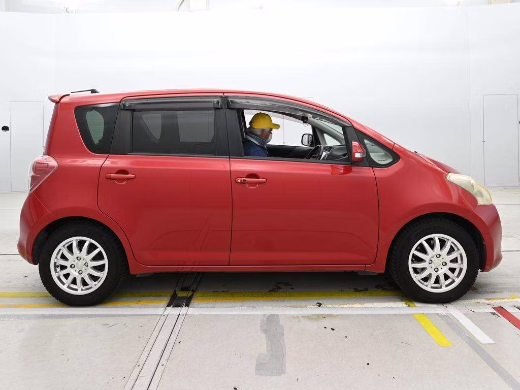 TOYOTA RACTIS