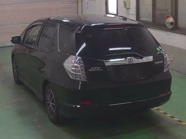 HONDA FIT SHUTTLE