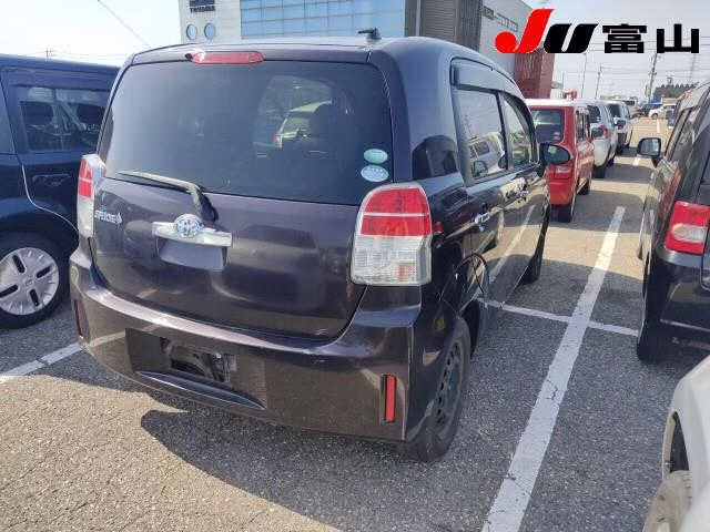TOYOTA SPADE