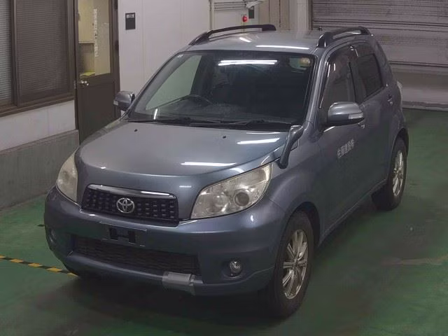 TOYOTA RUSH