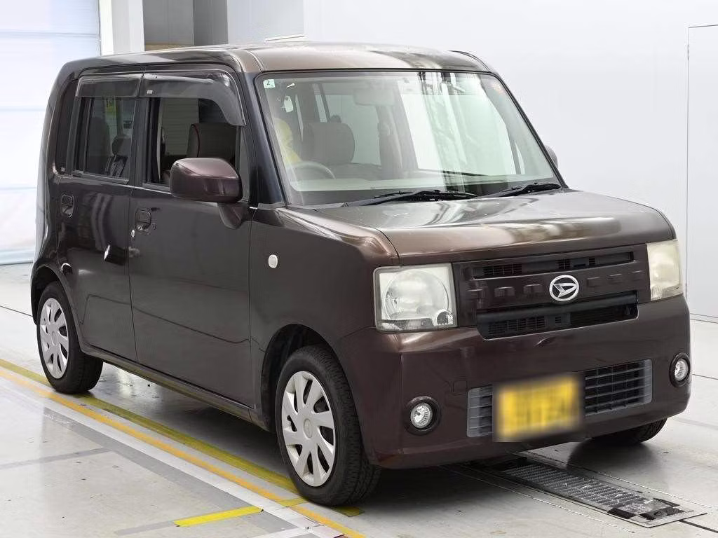 DAIHATSU MOVE CONTE