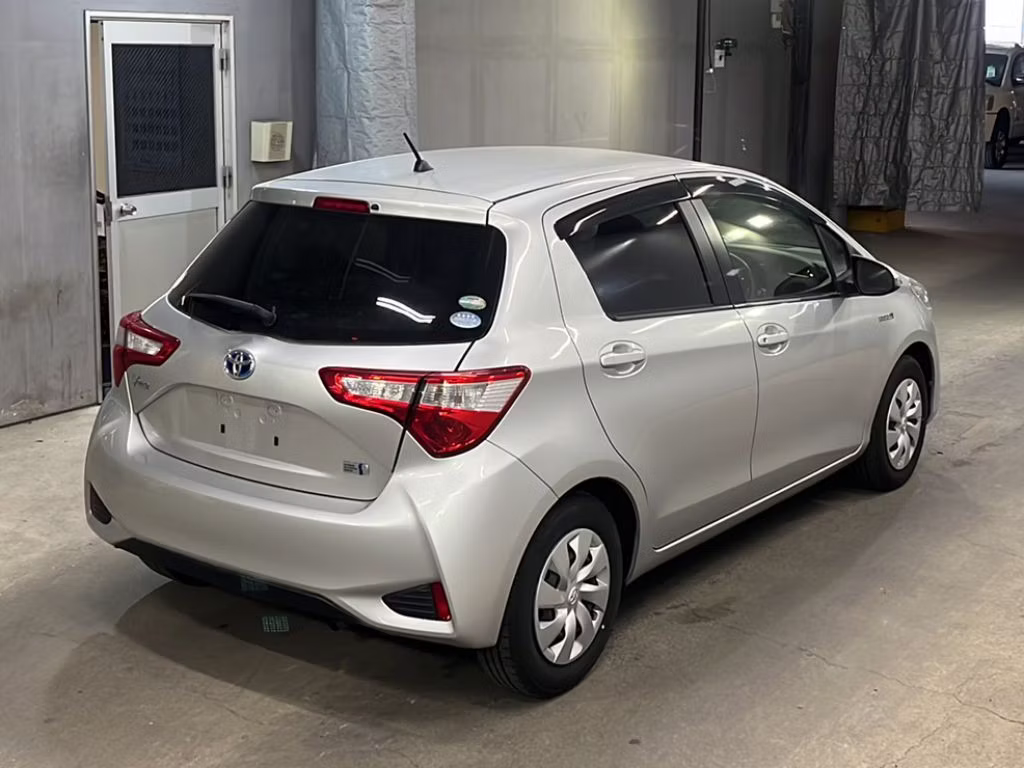 TOYOTA VITZ