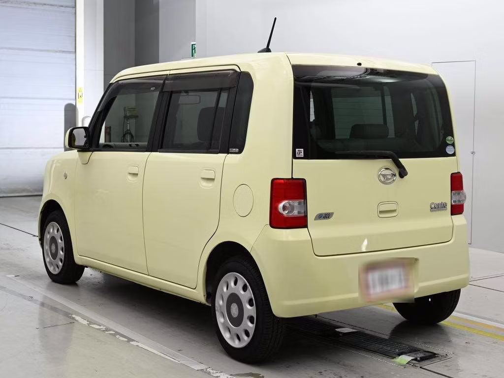 DAIHATSU MOVE CONTE