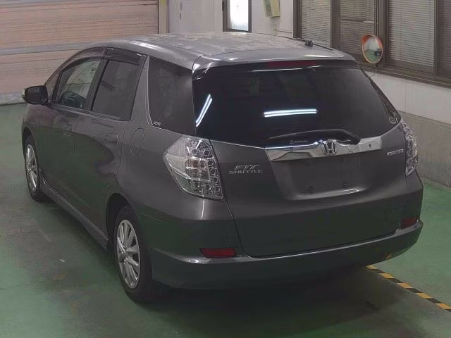 HONDA FIT SHUTTLE