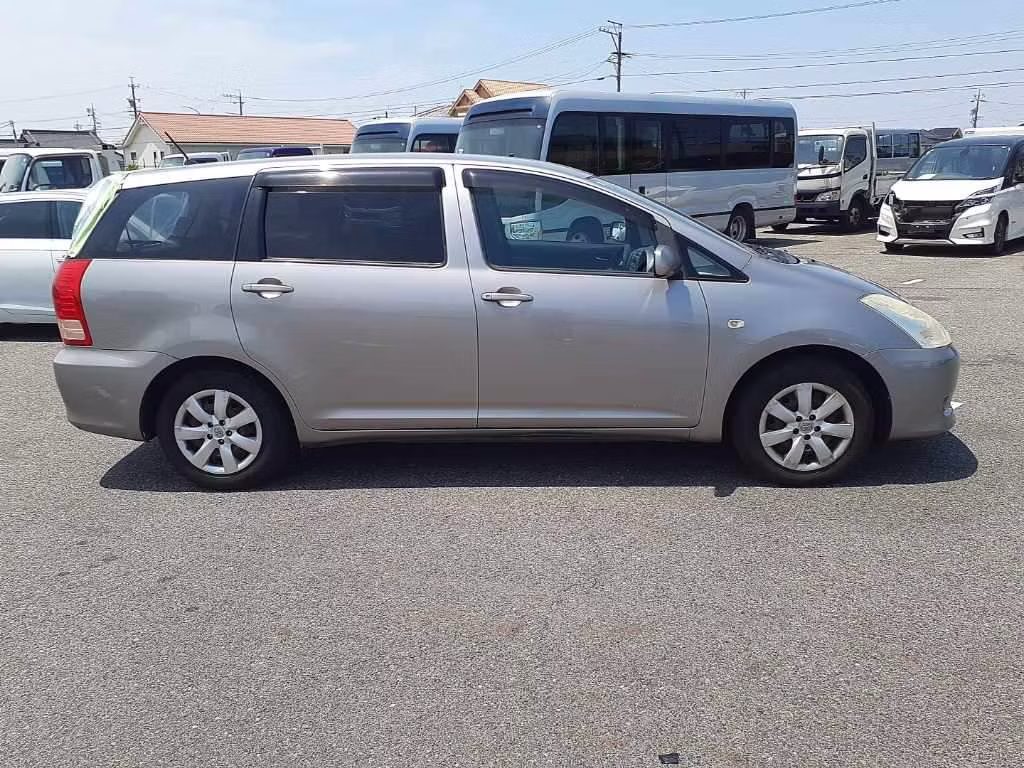 TOYOTA WISH
