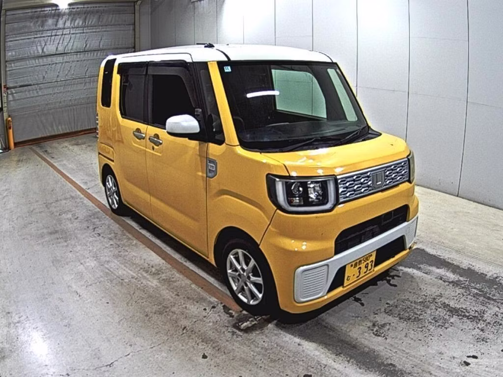 DAIHATSU WAKE