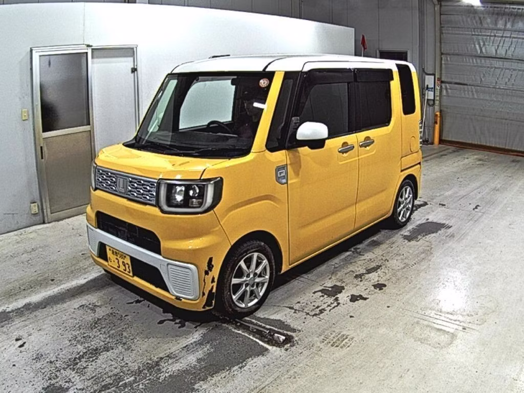 DAIHATSU WAKE
