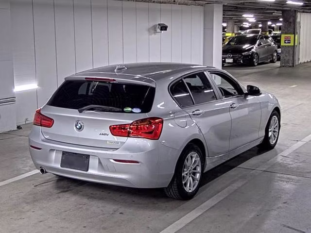 BMW 1-SERIES