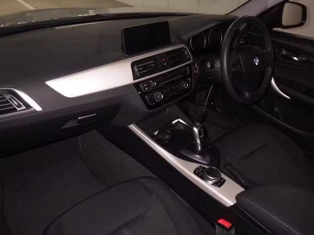 BMW 1-SERIES