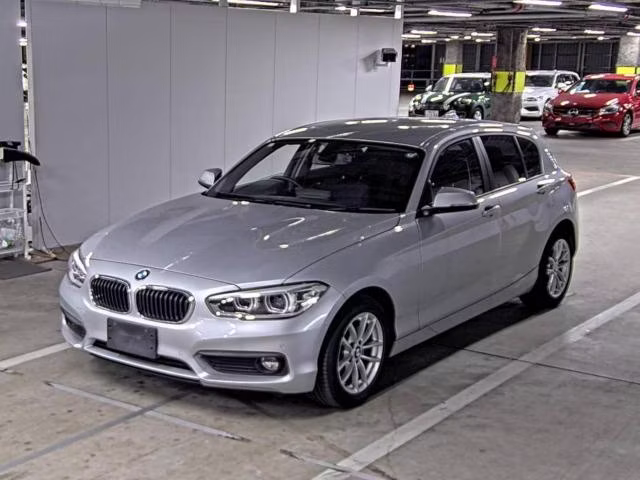 BMW 1-SERIES