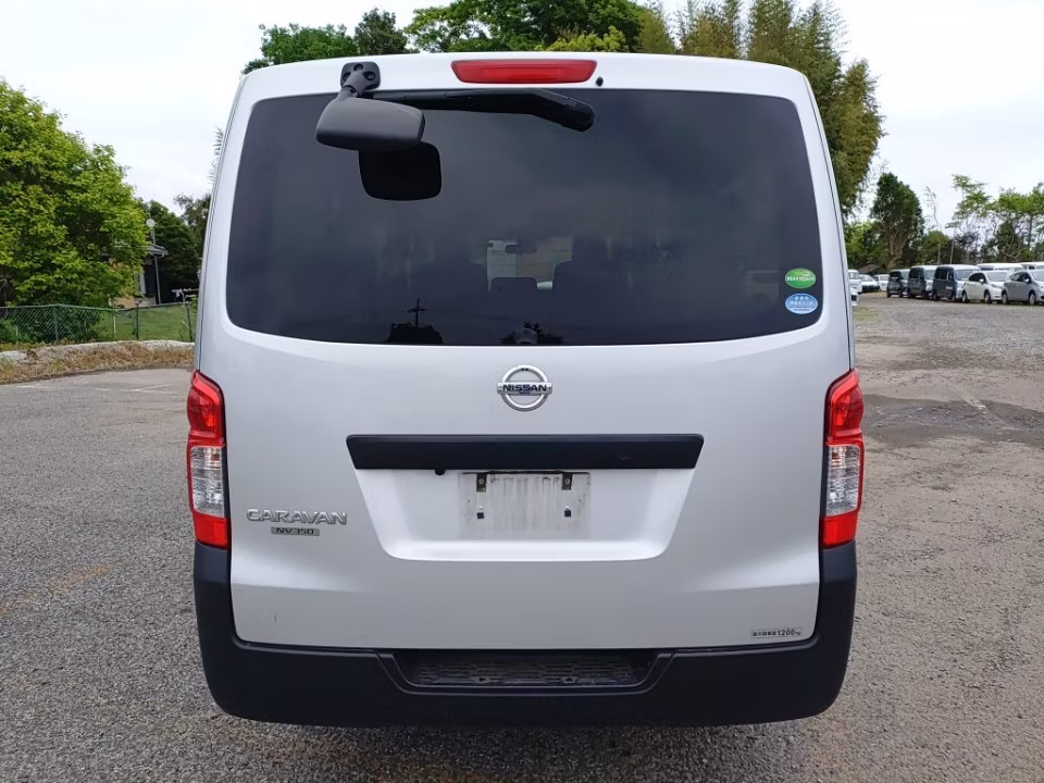 NISSAN NV350 CARAVAN