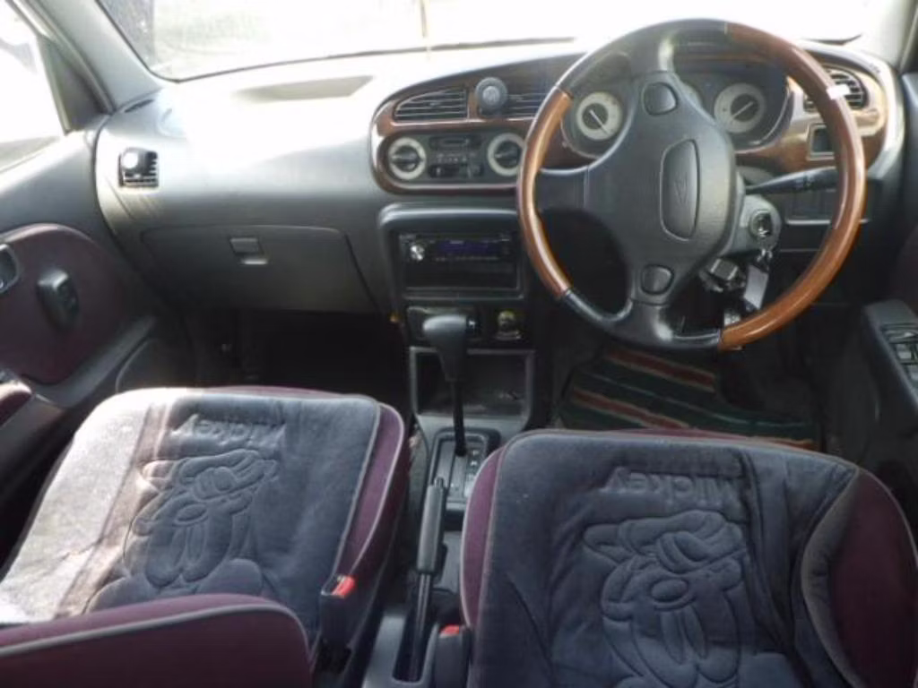 DAIHATSU MIRA GINO