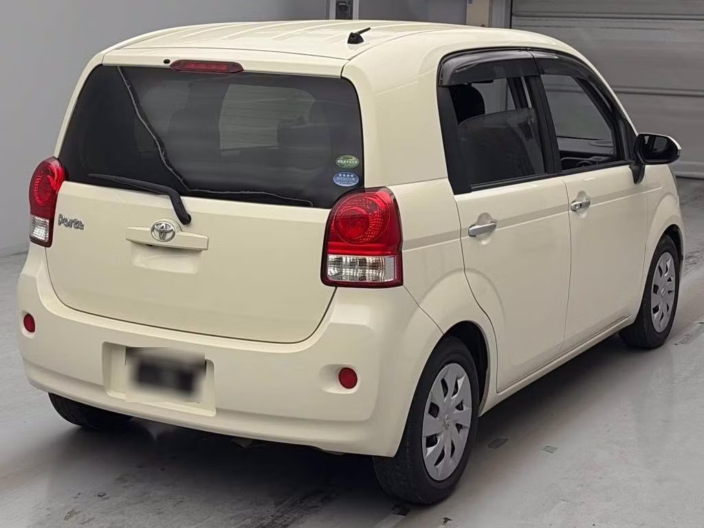 TOYOTA PORTE