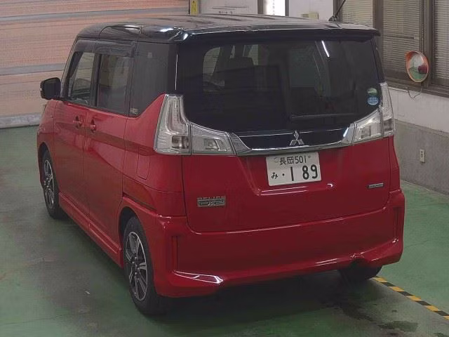 MITSUBISHI DELICA D:2
