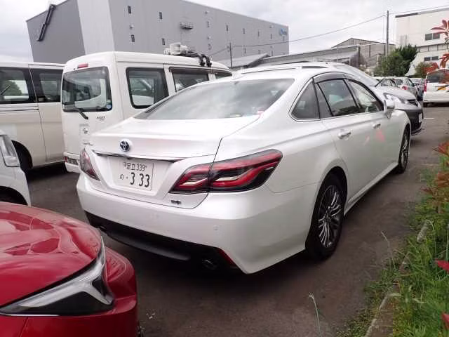 TOYOTA CROWN