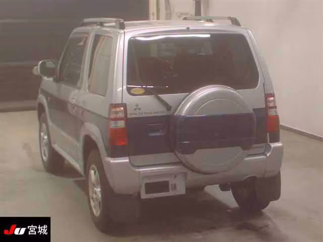 MITSUBISHI PAJERO MINI