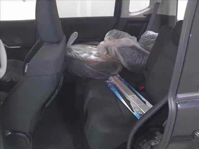 MITSUBISHI DELICA D:2