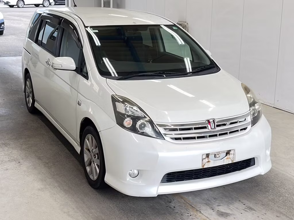 TOYOTA ISIS