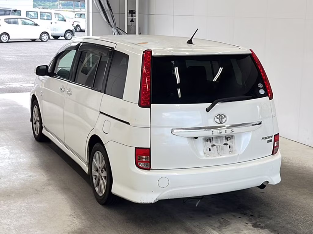 TOYOTA ISIS