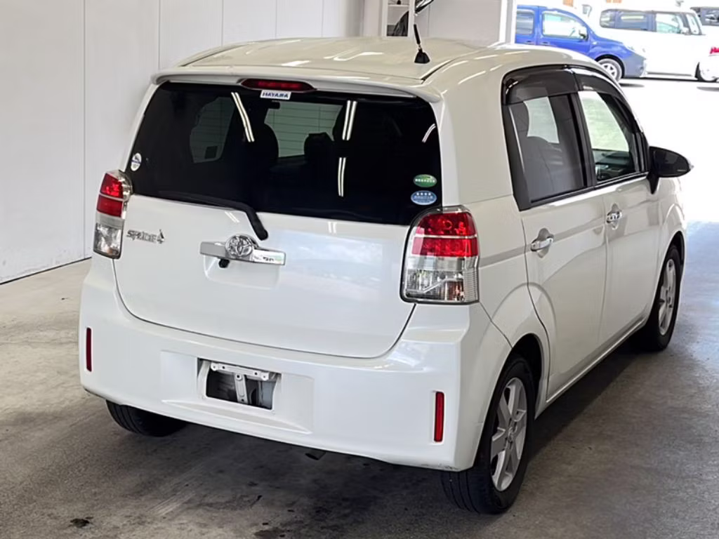 TOYOTA SPADE