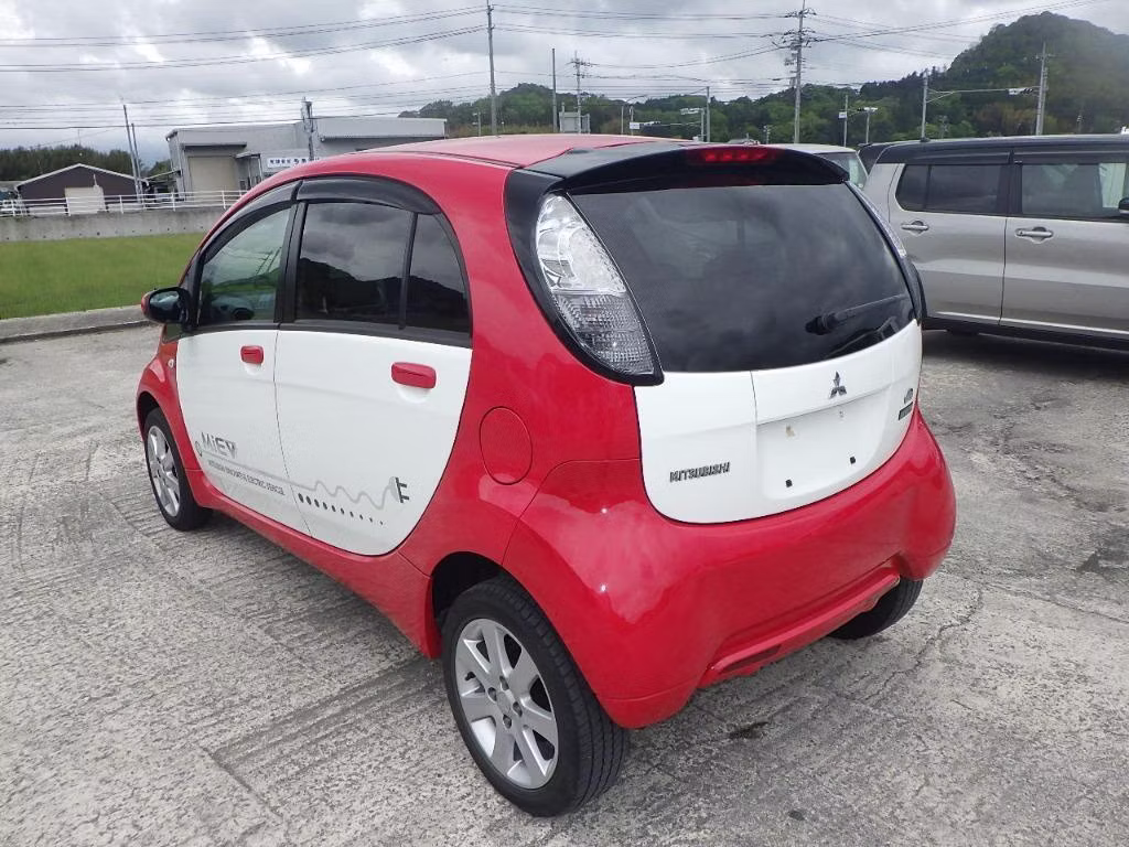 MITSUBISHI I-MIEV