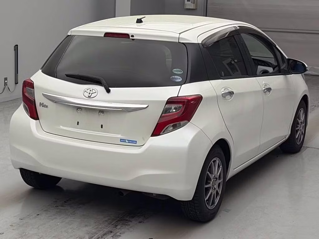 TOYOTA VITZ