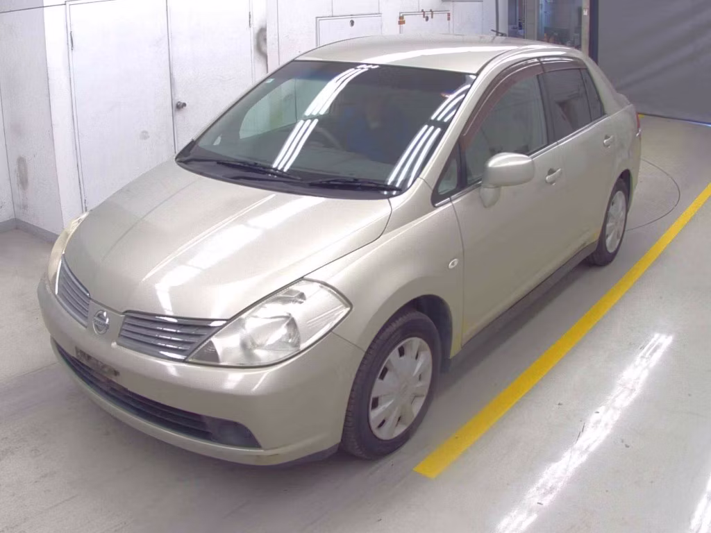 NISSAN TIIDA LATIO