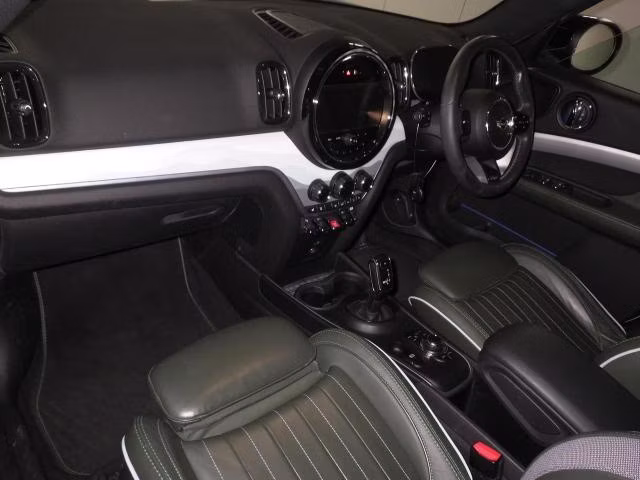 MINI CROSSOVER