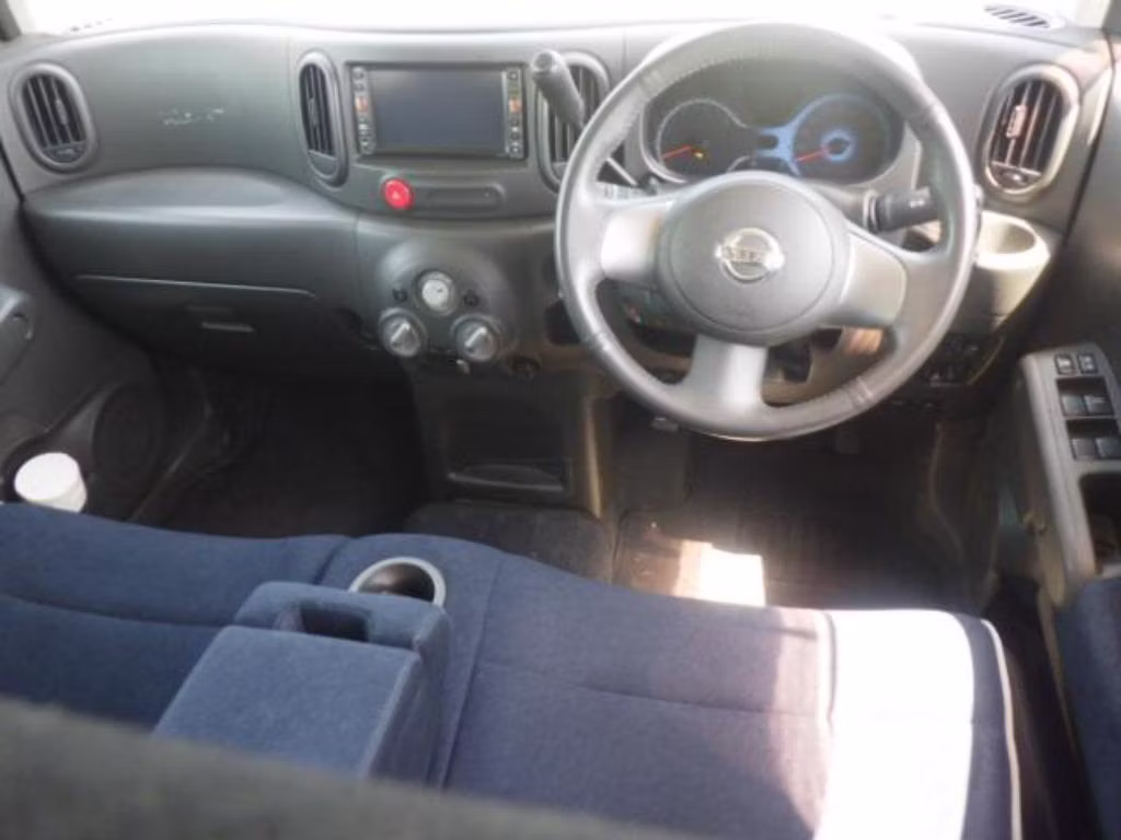 NISSAN CUBE