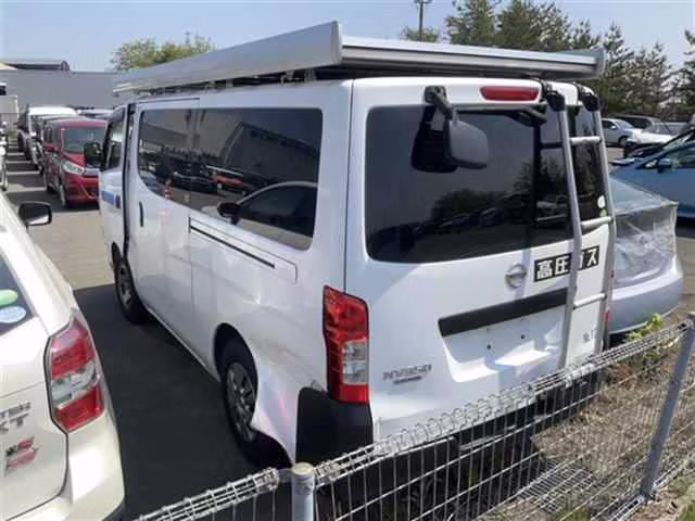 NISSAN NV350 CARAVAN