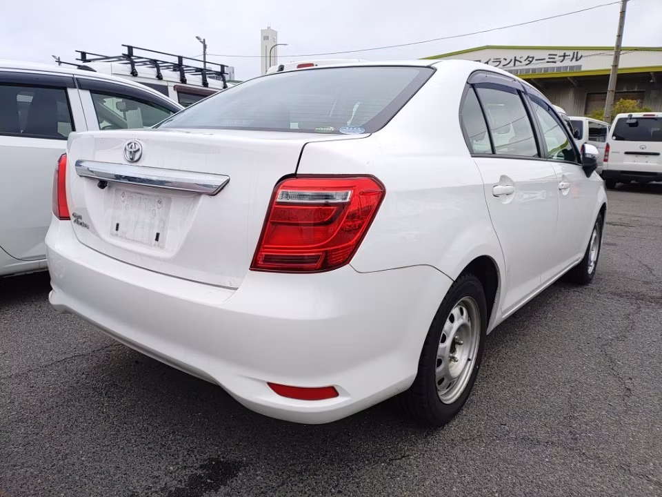 TOYOTA COROLLA AXIO