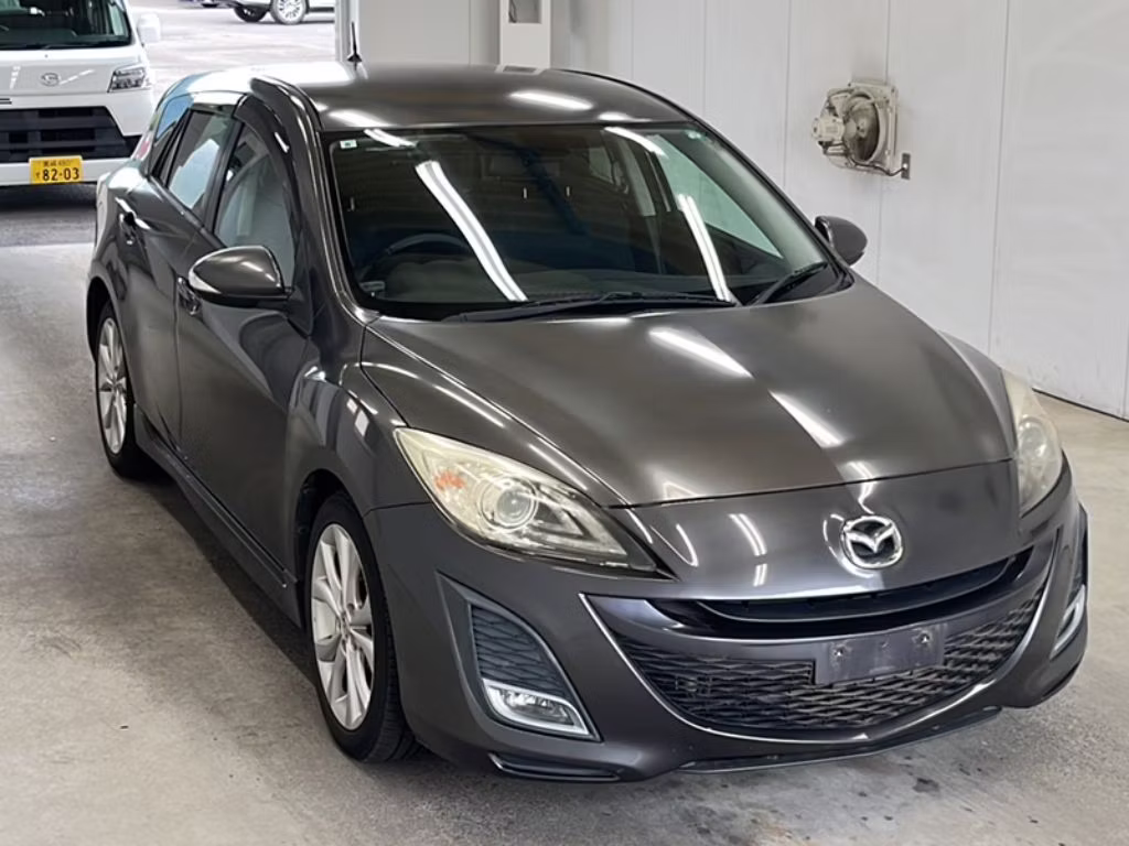 MAZDA AXELA