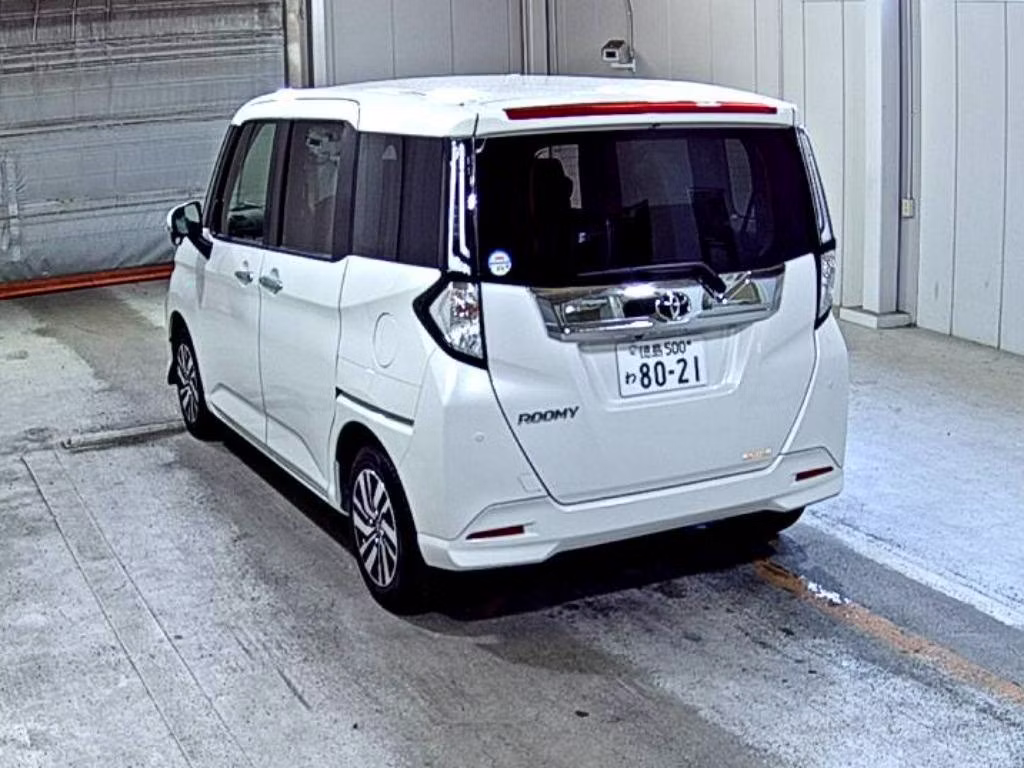 TOYOTA ROOMY