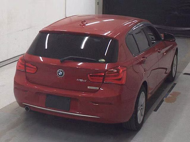 BMW 1-SERIES