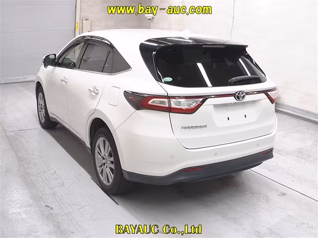 TOYOTA HARRIER