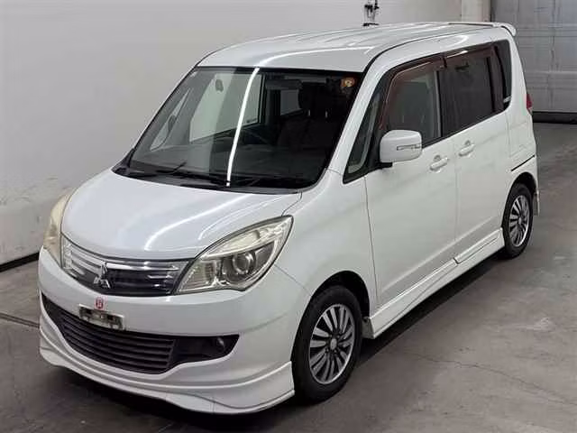 MITSUBISHI DELICA D:2