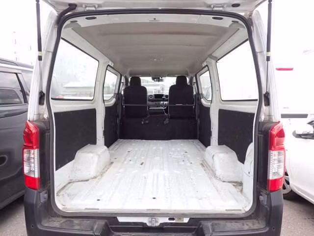 NISSAN CARAVAN