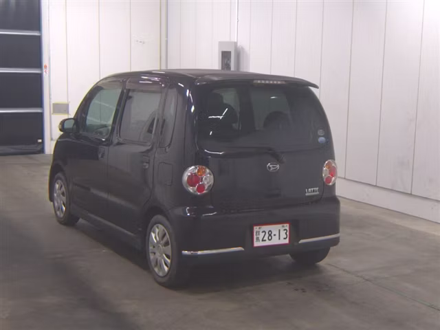DAIHATSU MOVE LATTE