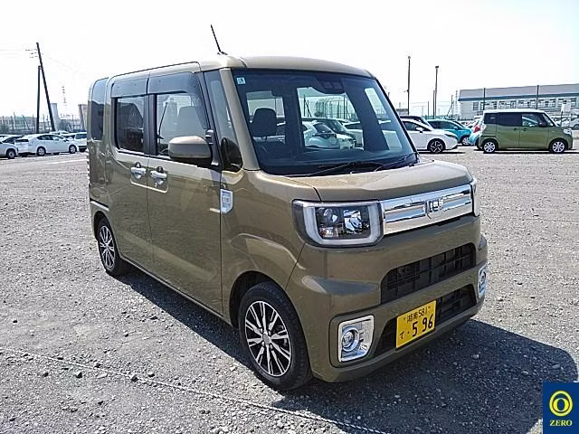 DAIHATSU WAKE