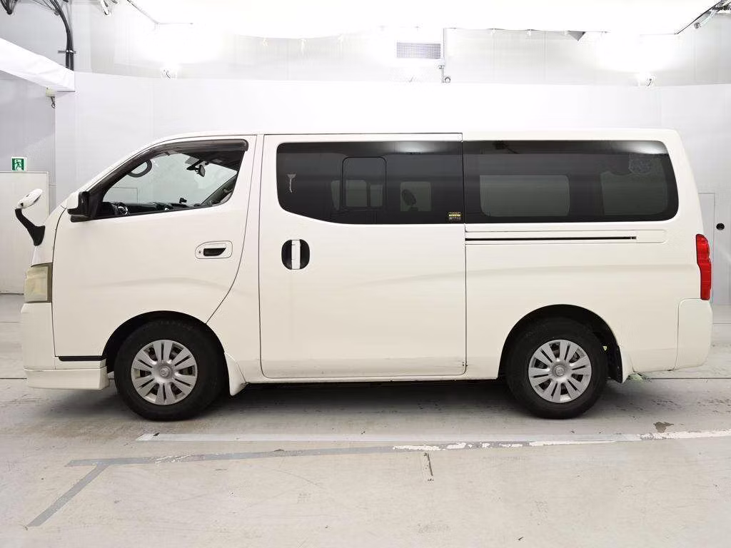 NISSAN NV350 CARAVAN