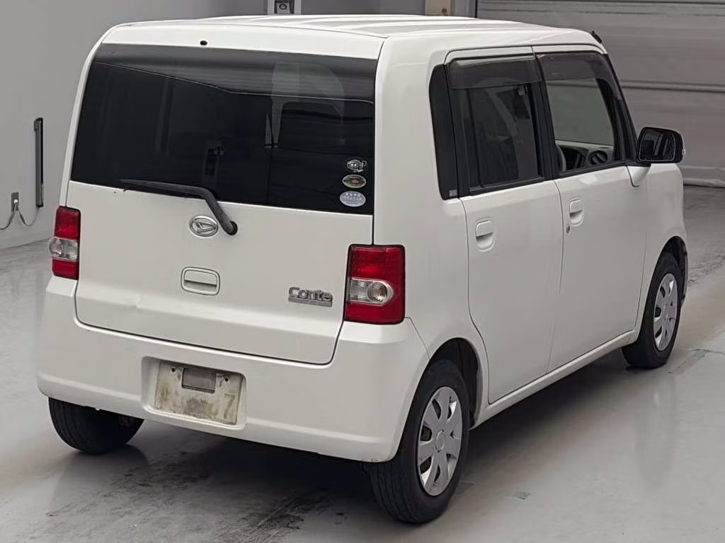 DAIHATSU MOVE CONTE