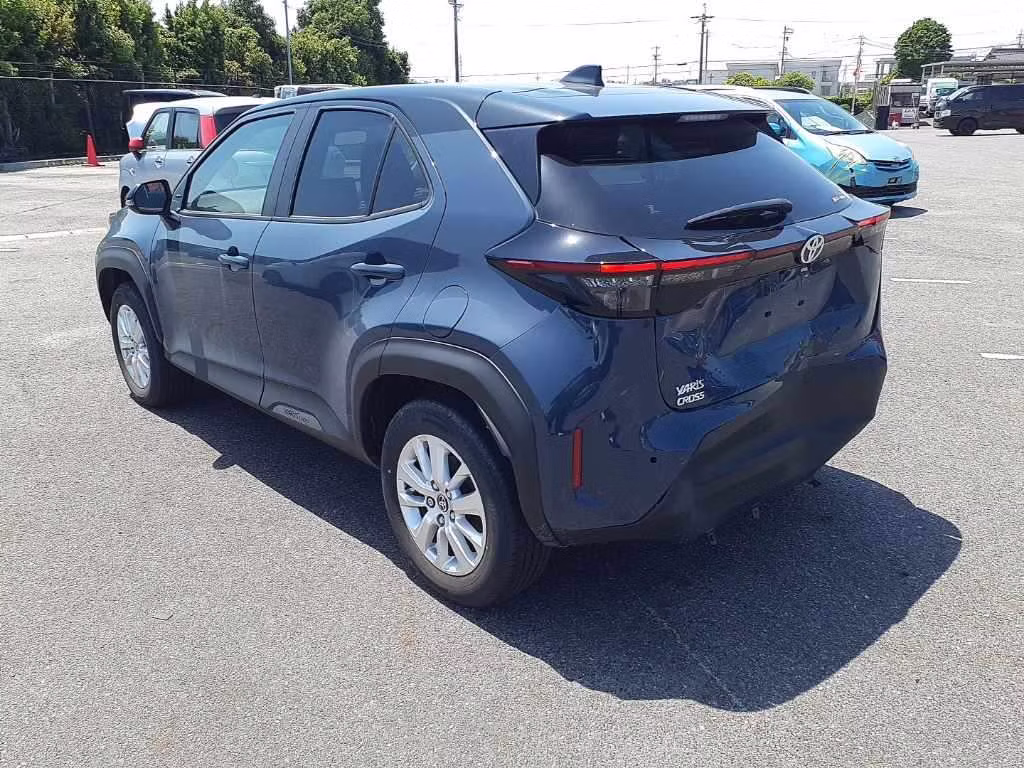 TOYOTA YARIS CROSS