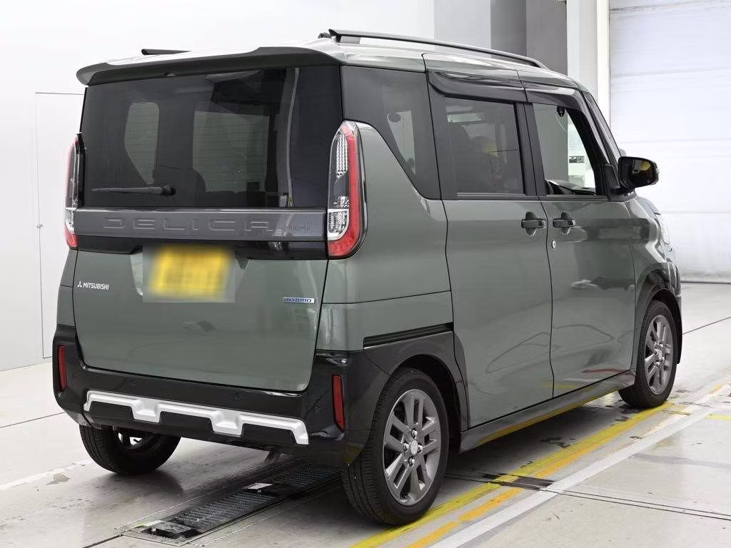 MITSUBISHI DELICA MINI