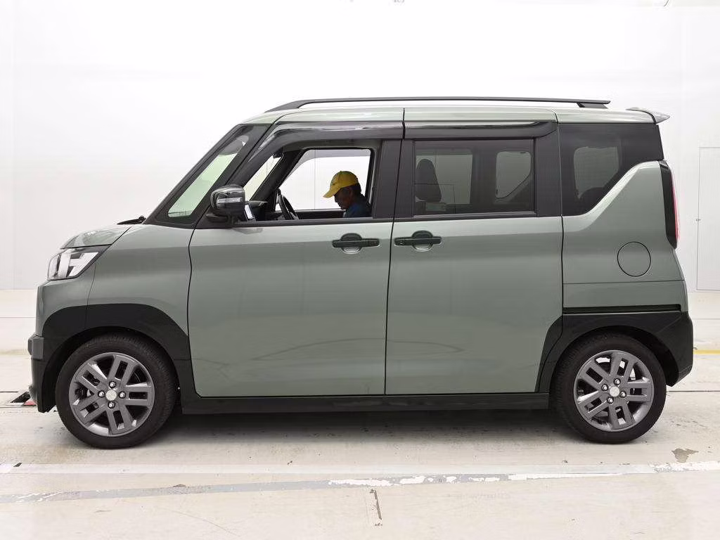 MITSUBISHI DELICA MINI