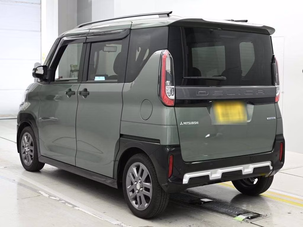 MITSUBISHI DELICA MINI