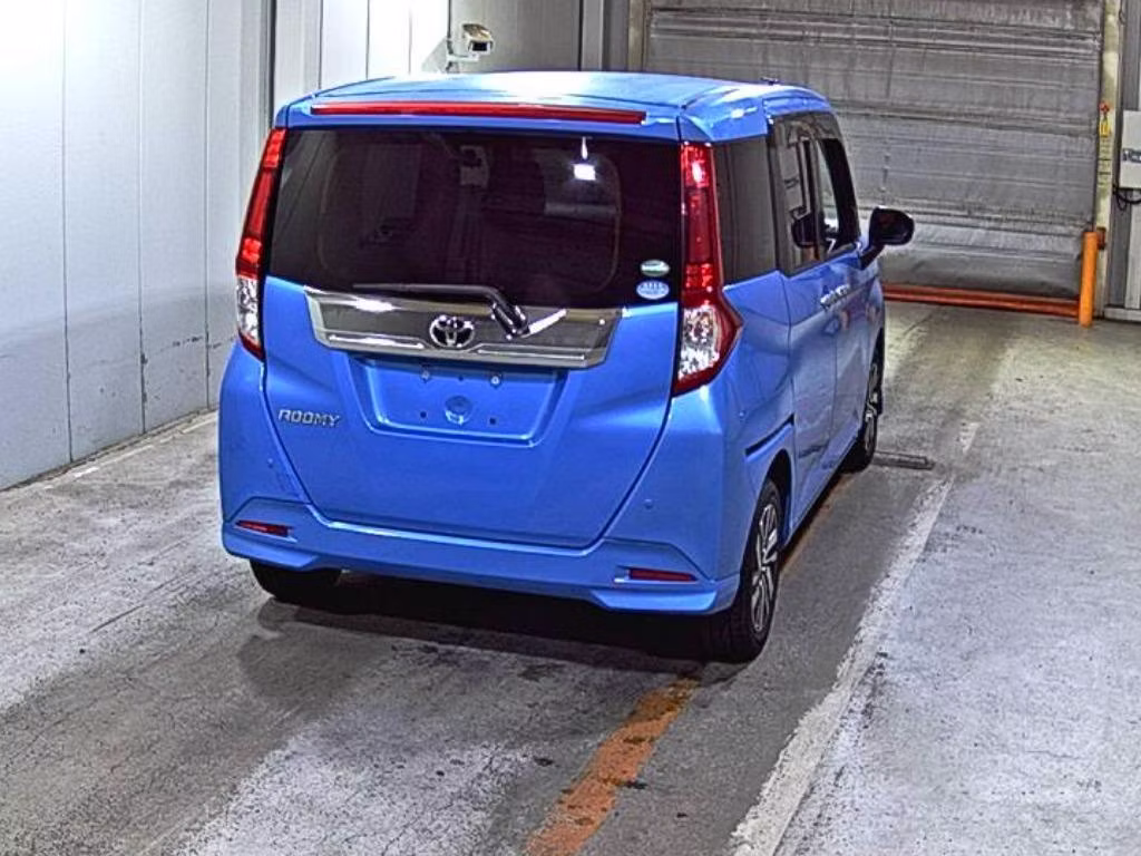 TOYOTA ROOMY
